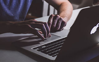 透视装：郭晶晶贝嫂库娃谁更敢穿透视(组图)