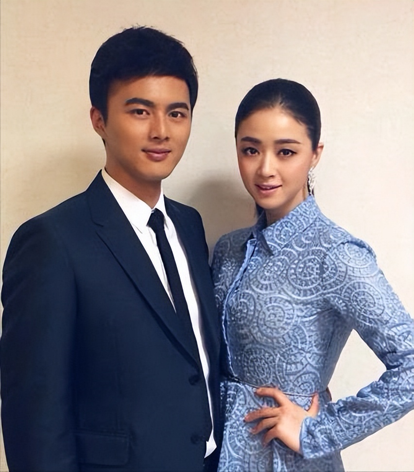 蒋欣感情经历_蒋欣王阳恋爱史_蒋欣离开娱乐圈