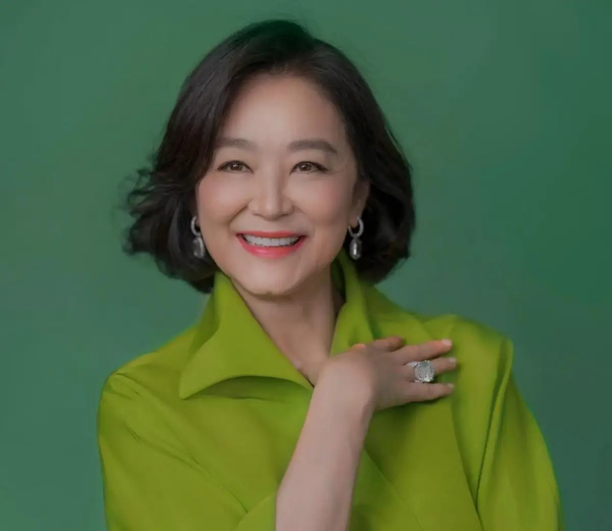 内娱第一美人 林青霞 王祖贤 李嘉欣 关之琳 张曼玉 周慧敏 陈红 刘亦菲_与林青霞齐名的女明星