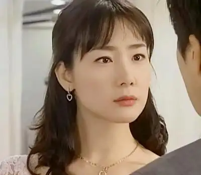 韩国整容女明星颜值变化_韩剧整容女明星_崔智友蔡琳尹恩惠刘仁娜刘荷娜韩恩贞金宣儿郑丽媛李多海朴诗妍