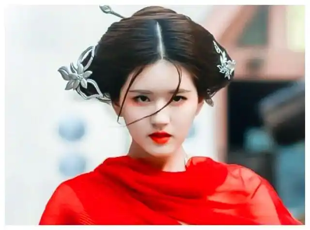 2016古装女明星_古装剧女主角颜值高 孙怡刘亦菲杨幂演技对比 袁冰妍赵露思鞠婧祎网剧女主竞争格局