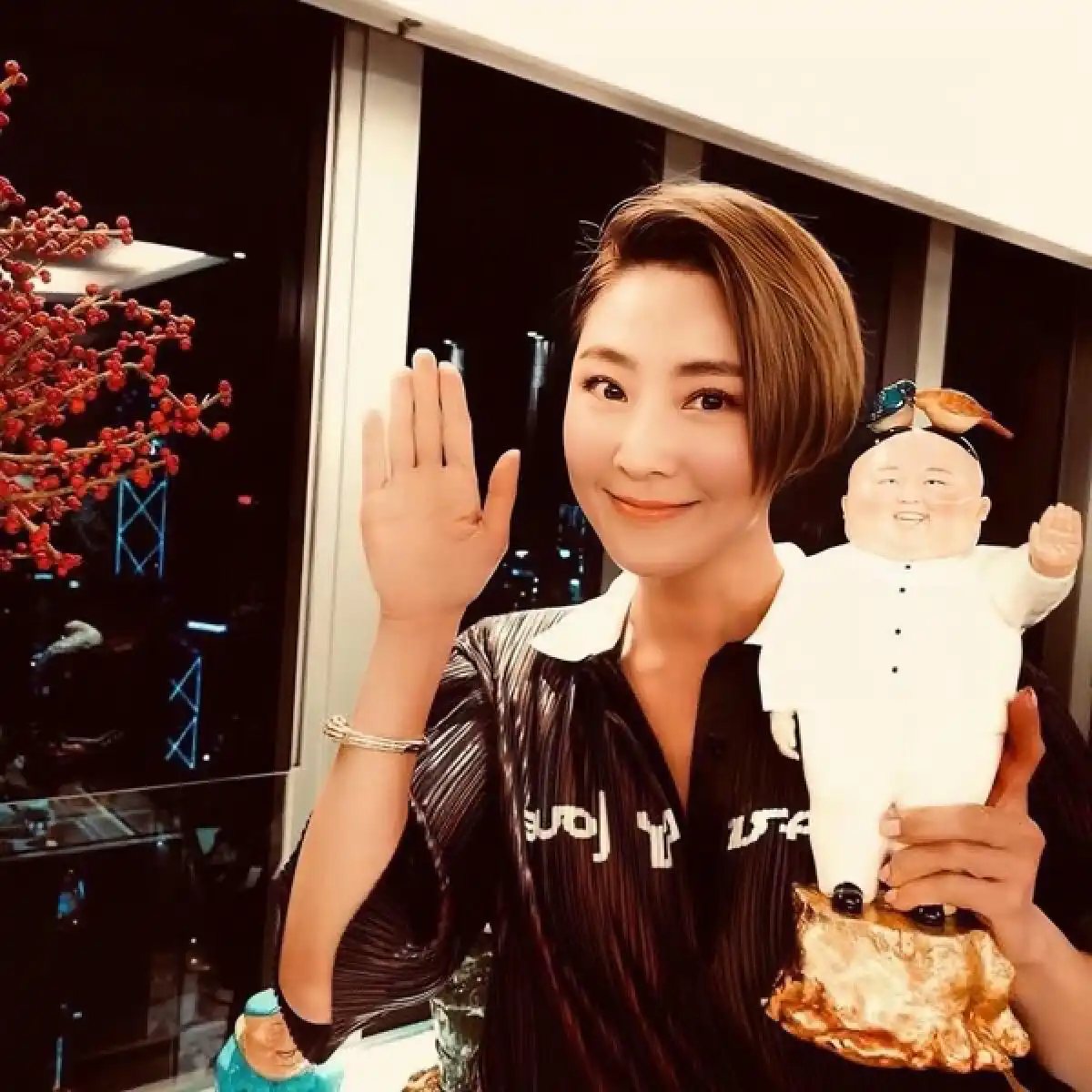 张玉珊保养秘诀_张玉珊近况_香港女明星最新