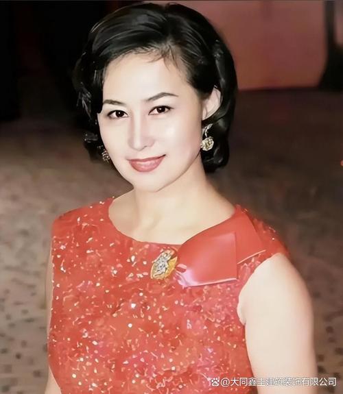 娱乐圈超模小说_何超琼娱乐圈_娱乐圈超级巨星小说